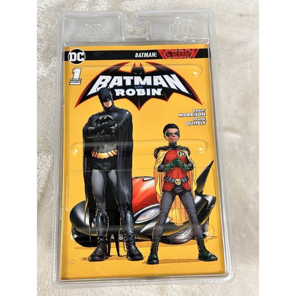 McFarlane DC Direct Page Punchers Platinum Edition Damian Wayne Robin 6” Figure - Picture 2 of 9